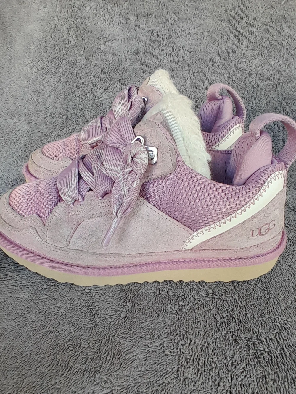 UGG Kids Pink Cozy Lace-Up Sneakers